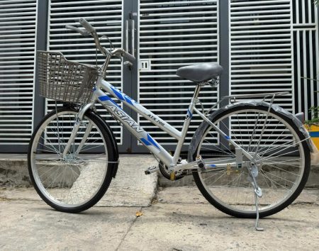 xe đạp từ thiện CC phổ thông khung thép bạc